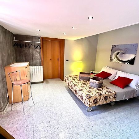 Romuhouse Economy Apartment Metro B Εξωτερικό φωτογραφία